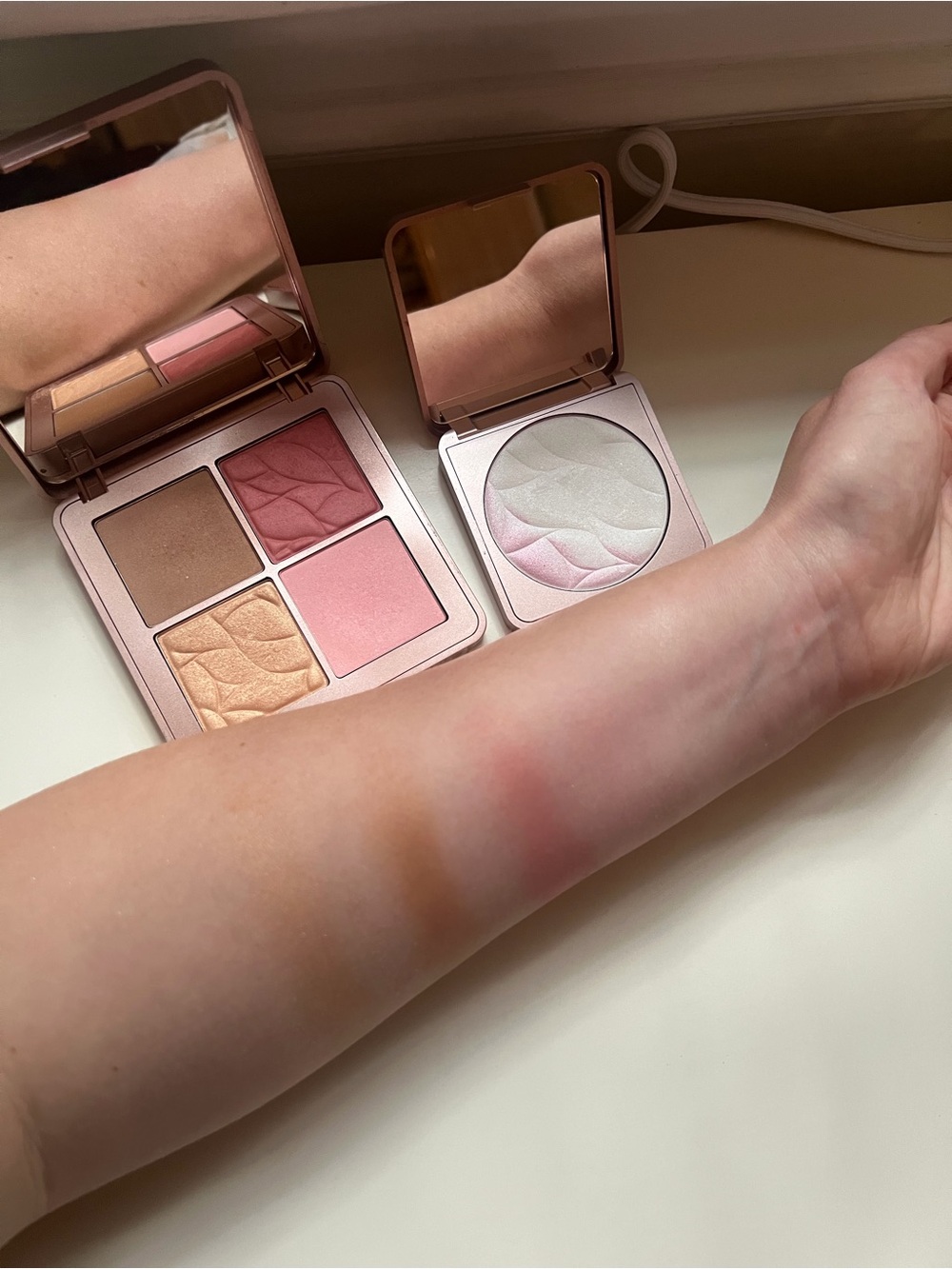 Kiko Milano Face Palette & Finishing Powder Bundle - Picture 5 of 7